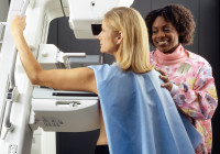 Woman_receives_mammogram_ (3)